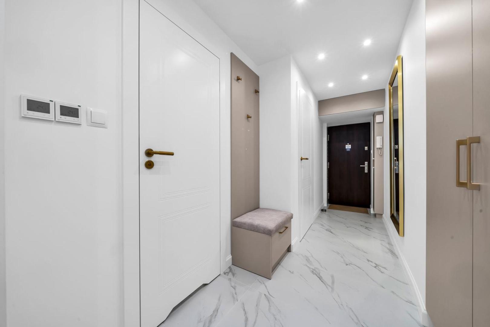 Warsaw Centrum Apartment - Workspace, Balcony - By Rentujemy Dış mekan fotoğraf