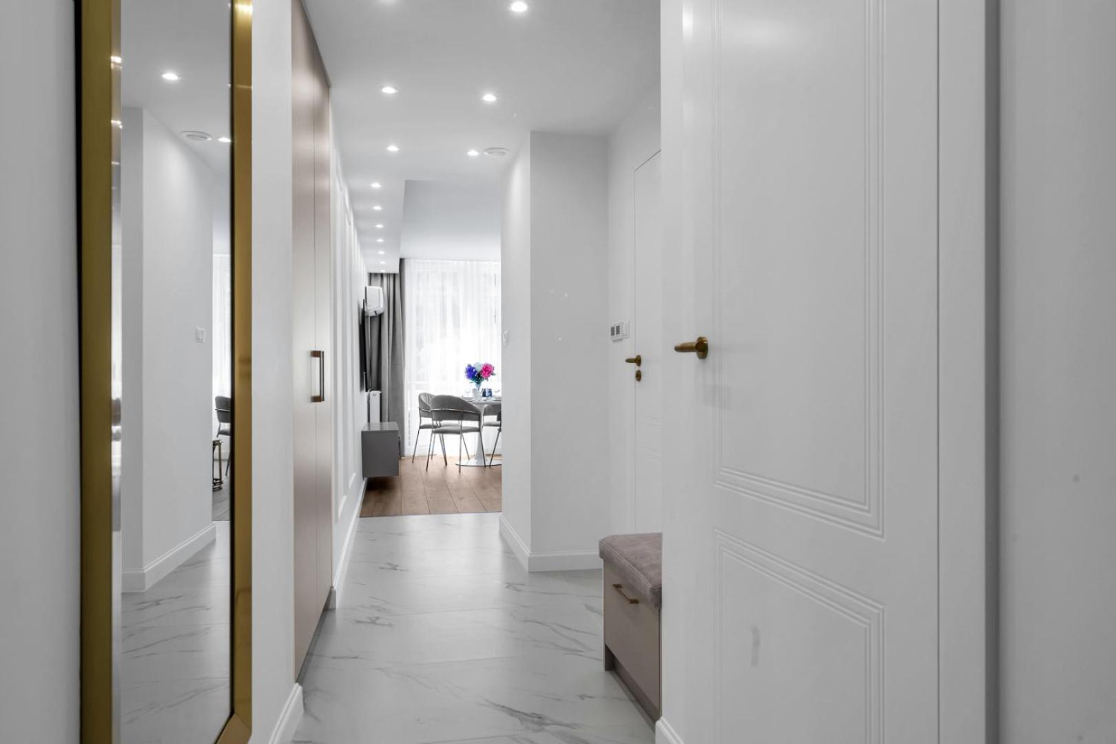 Warsaw Centrum Apartment - Workspace, Balcony - By Rentujemy Dış mekan fotoğraf