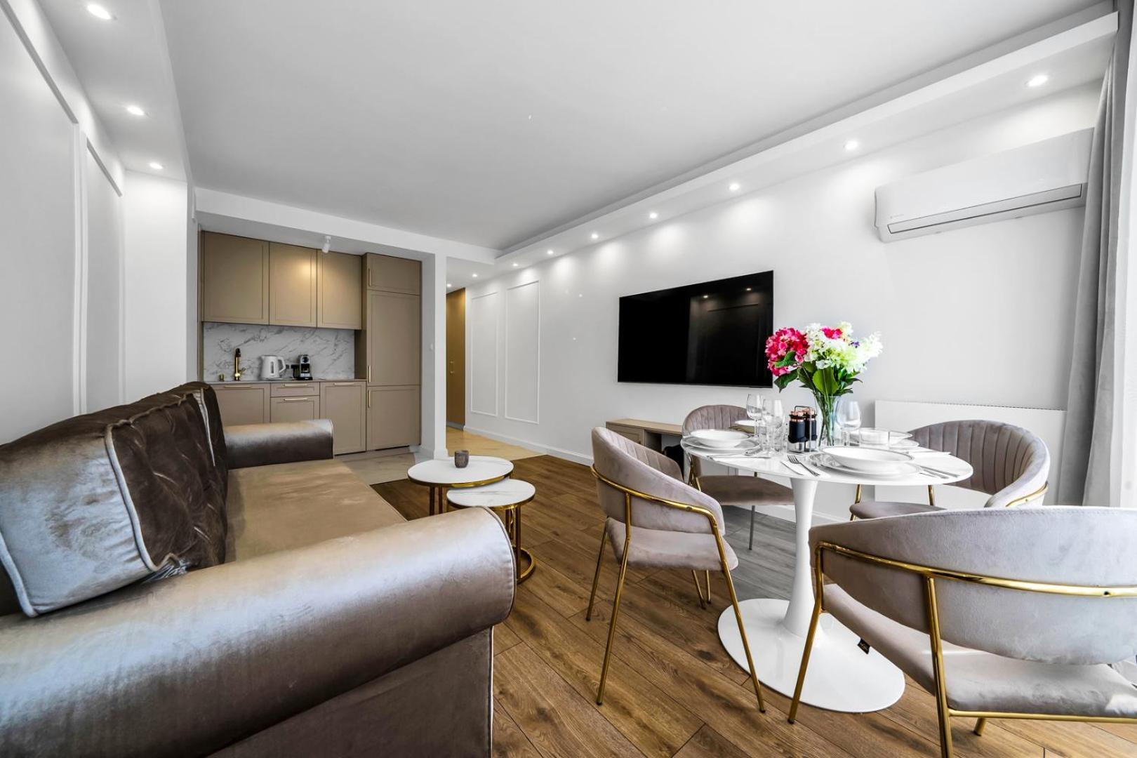 Warsaw Centrum Apartment - Workspace, Balcony - By Rentujemy Dış mekan fotoğraf